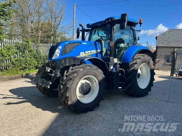 New Holland T7.225 Traktory