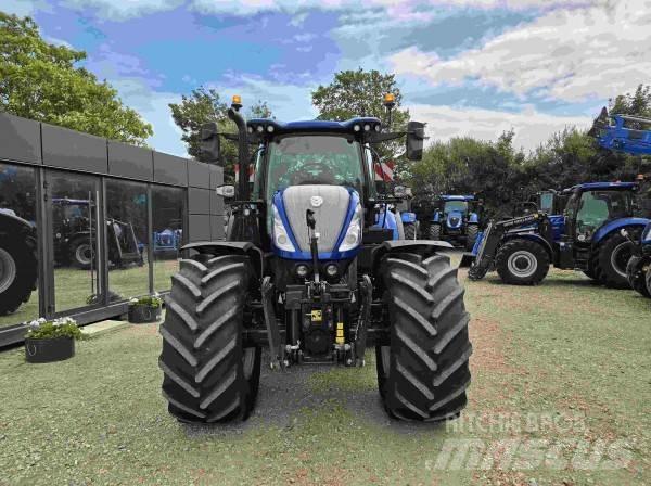New Holland T7.260 Traktory