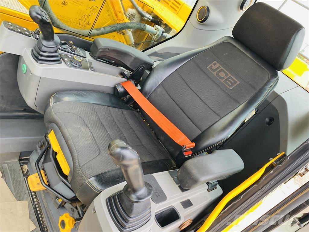 JCB 220XLC Pásové rýpadlá