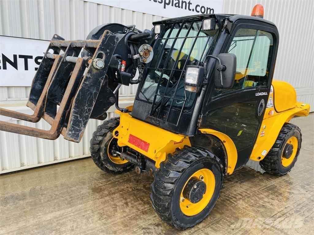 JCB 520-40 Teleskopické manipulátory