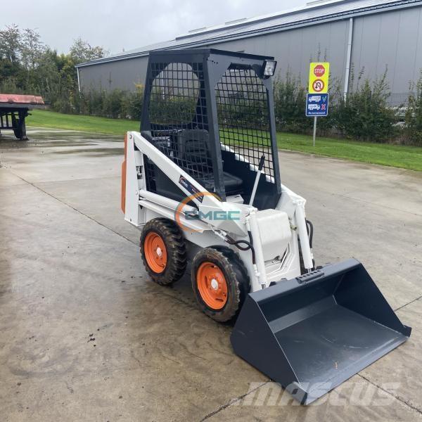 Bobcat 310 Kolesové nakladače
