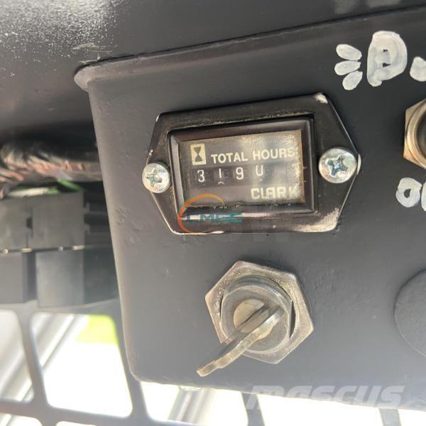 Bobcat 310 Kolesové nakladače