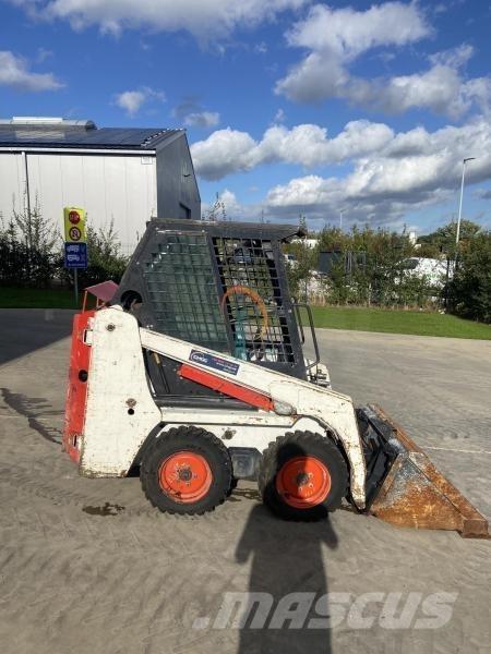 Bobcat S 70 Kolesové nakladače