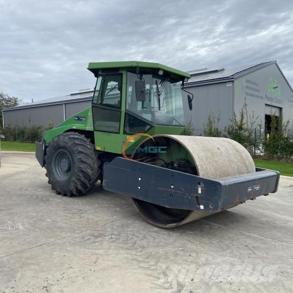 Dynapac CA302D Pôdne kompaktory
