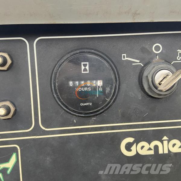 Genie Z51/30J Kĺbové plošiny