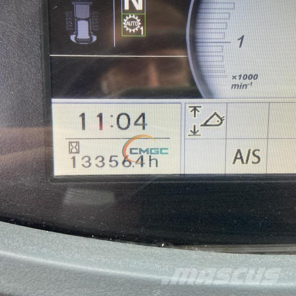 Hitachi ZW310 Kolesové nakladače