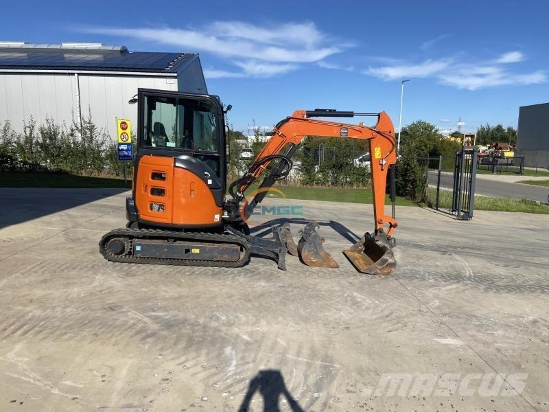 Hitachi ZX336 Kolesové rýpadlá