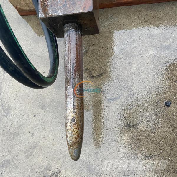 JCB HM012T Búracie kladivá / Zbíjačky