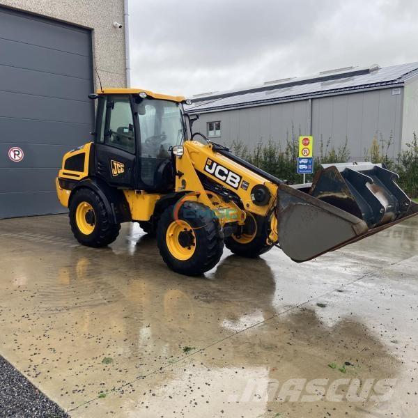 JCB TM220 Kolesové nakladače