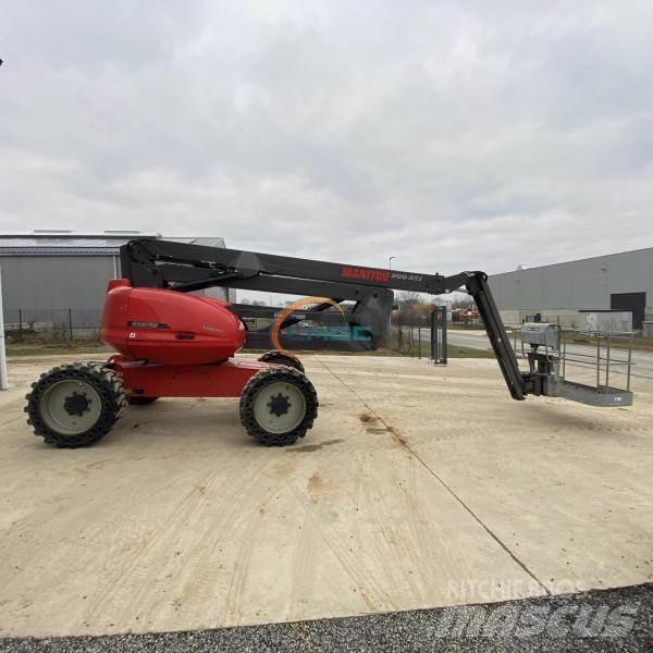 Manitou 200 ATJ Kĺbové plošiny
