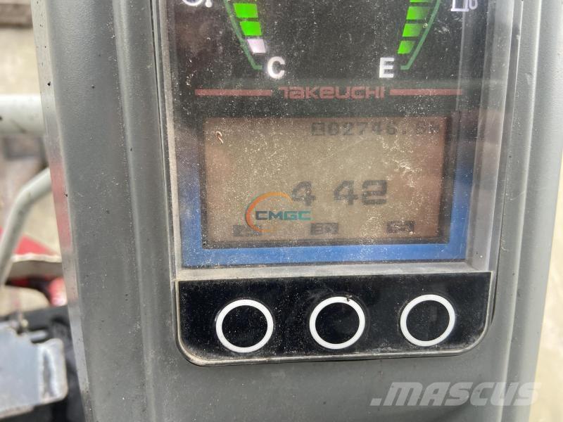 Takeuchi TB217R Kolesové rýpadlá