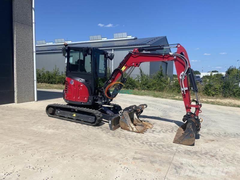 Yanmar VIO38-6 Kolesové rýpadlá
