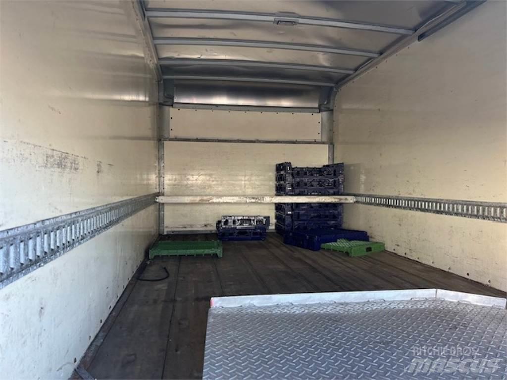 Ford E350 Skriňová nadstavba