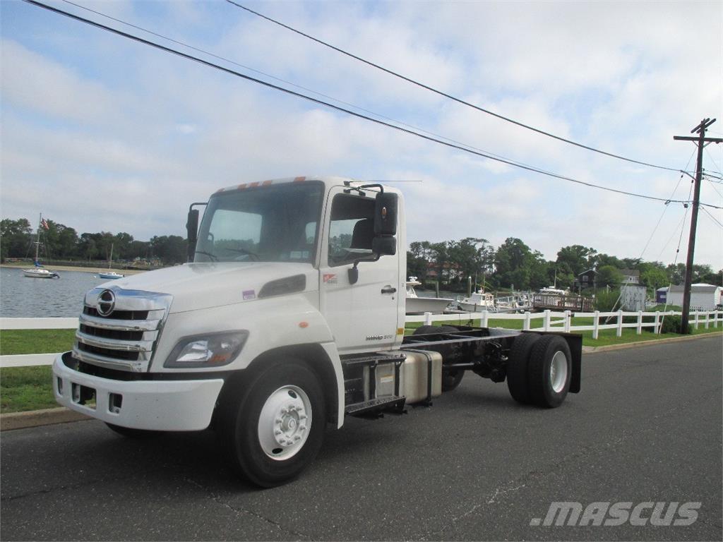 Hino 268 Nákladné vozidlá bez nadstavby
