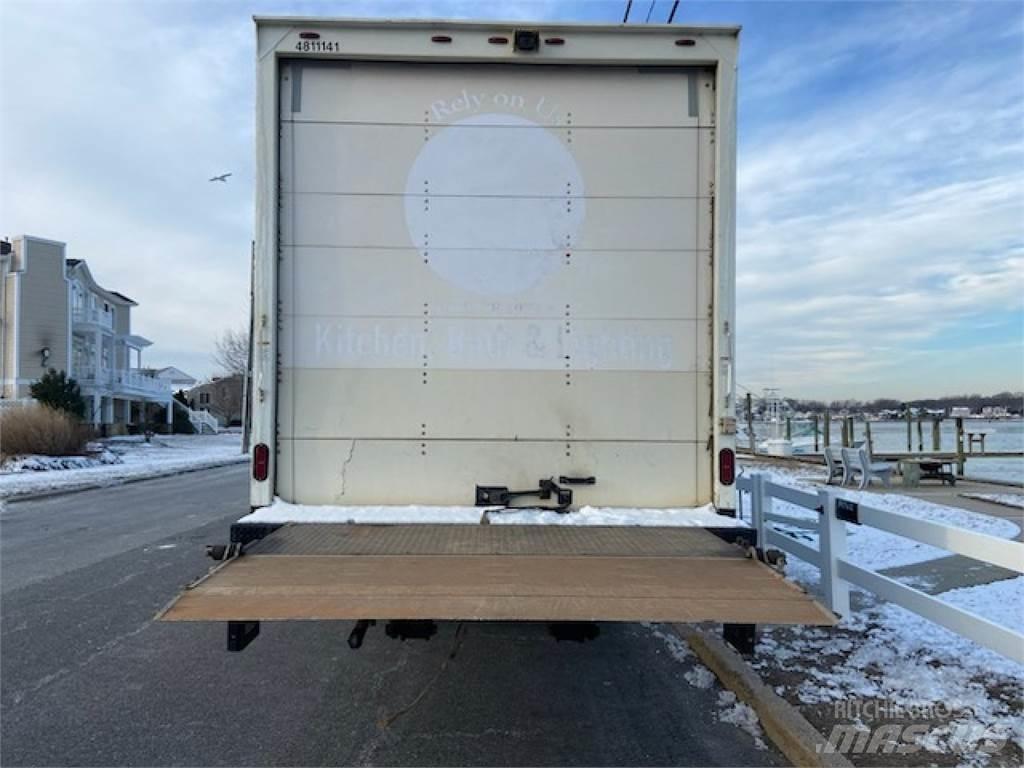 Isuzu FTR Skriňová nadstavba