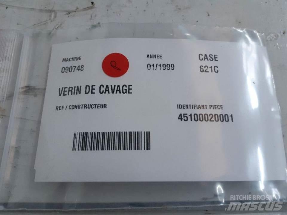 CASE 621C Hydraulika