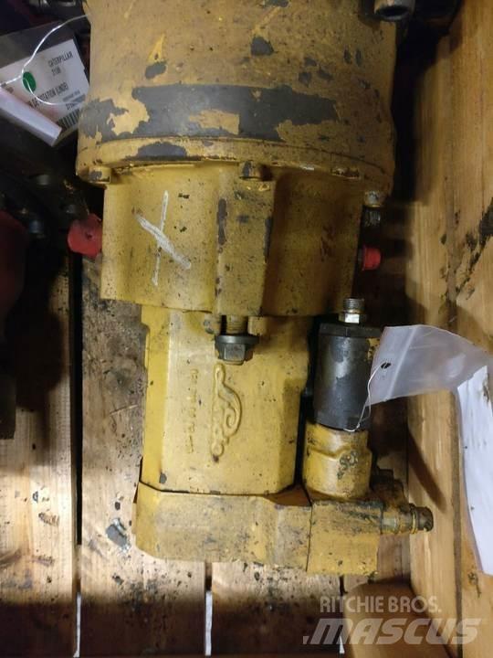 CAT 213B Hydraulika