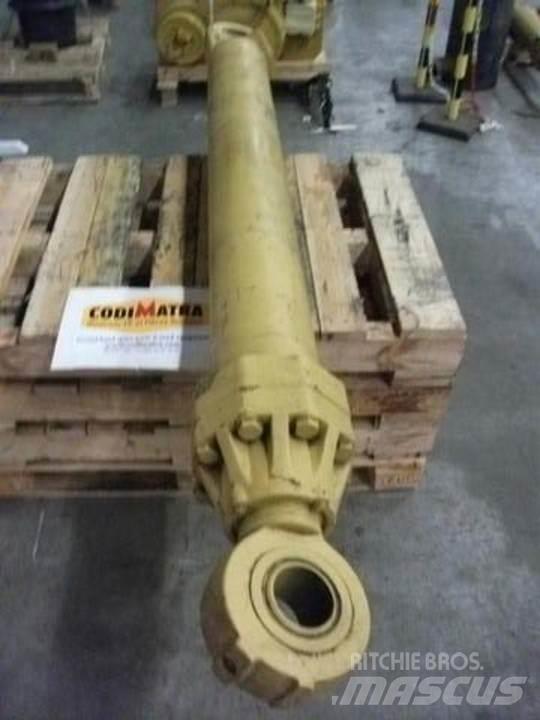 CAT 235 Hydraulika