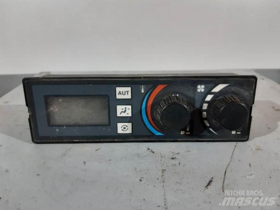 CAT 312CL Kabíny a interiér
