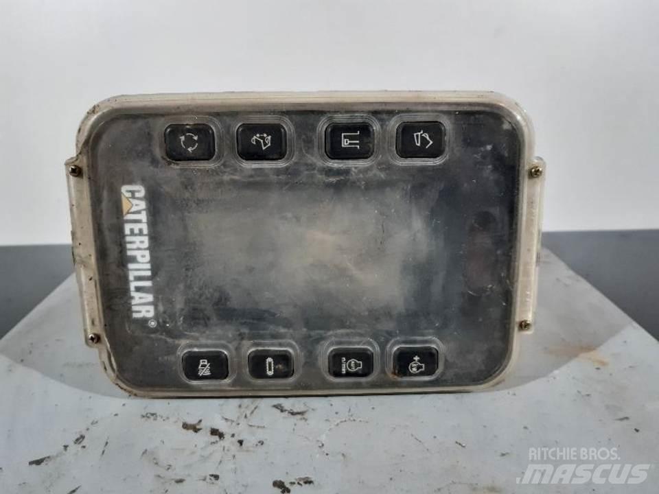 CAT 317BL Kabíny a interiér