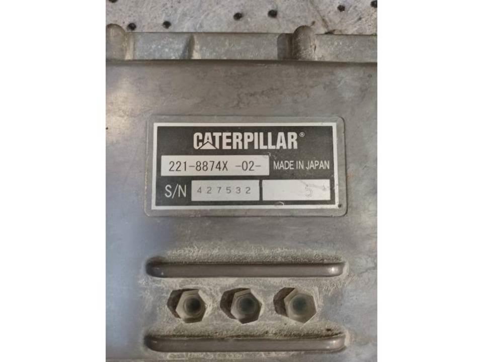 CAT 325D Kabíny a interiér