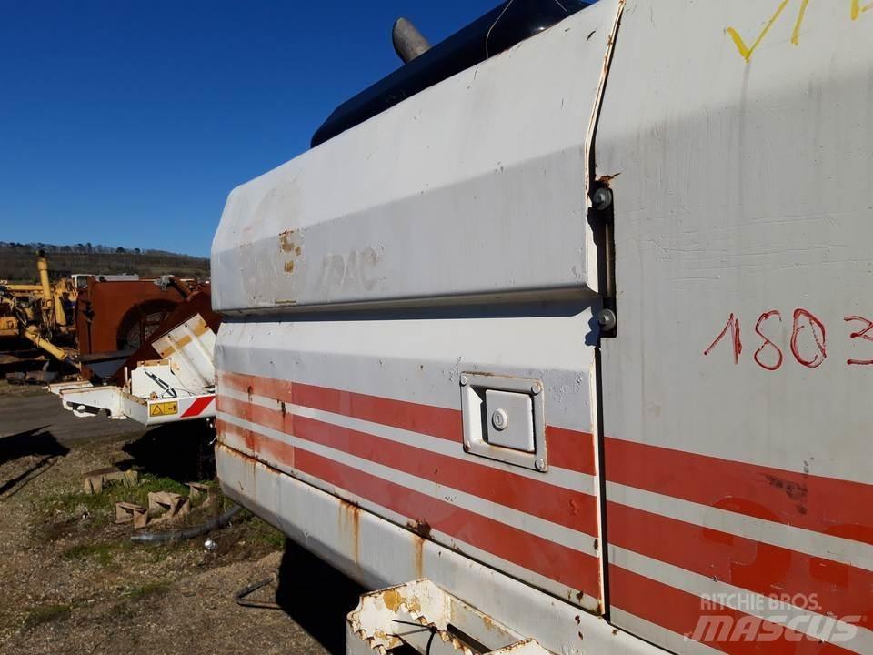 CAT 325LN Kabíny a interiér