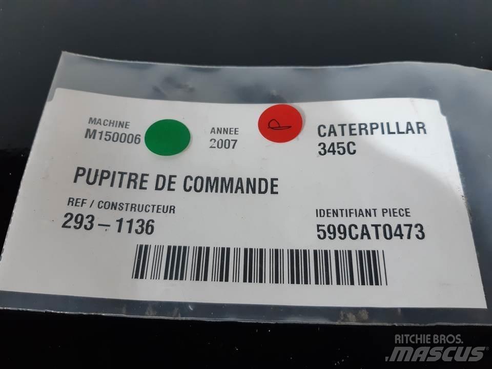 CAT 345C Kabíny a interiér
