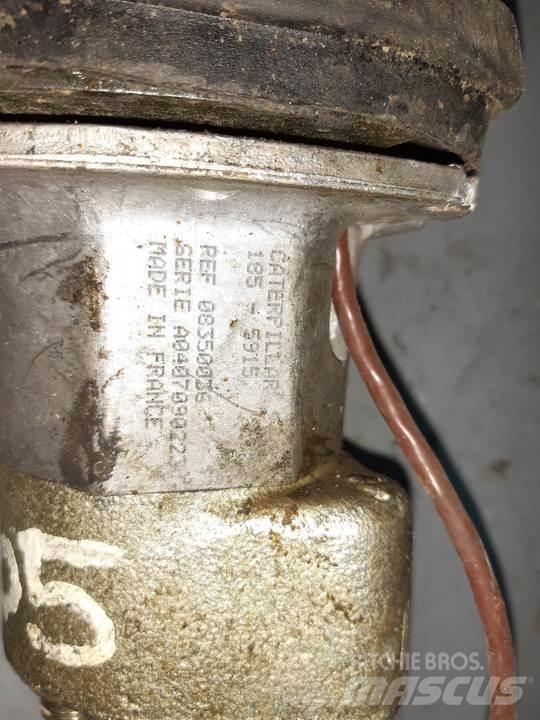 CAT 432D Kabíny a interiér