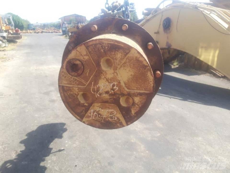 CAT 438B Prevodovka