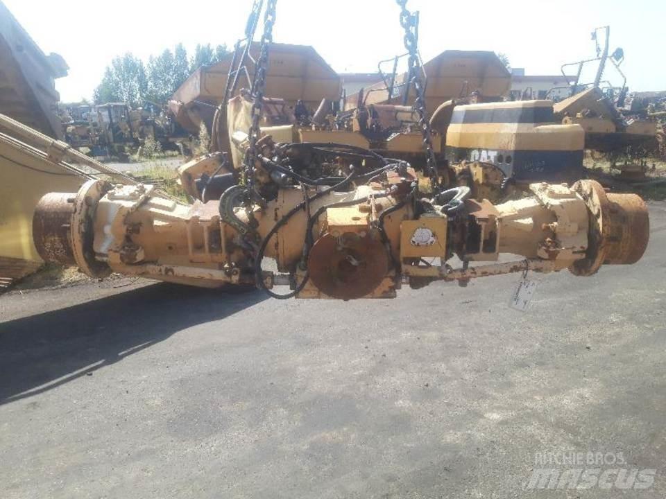 CAT 438B Prevodovka