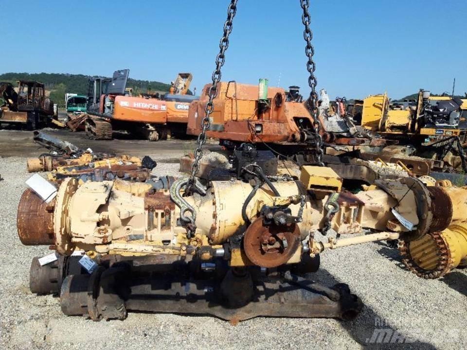 CAT 438B Prevodovka