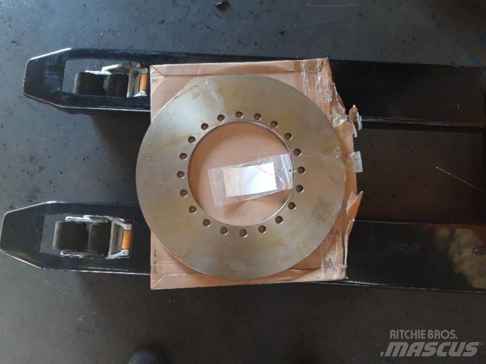 CAT 613 Pásy, reťaze a podvozok