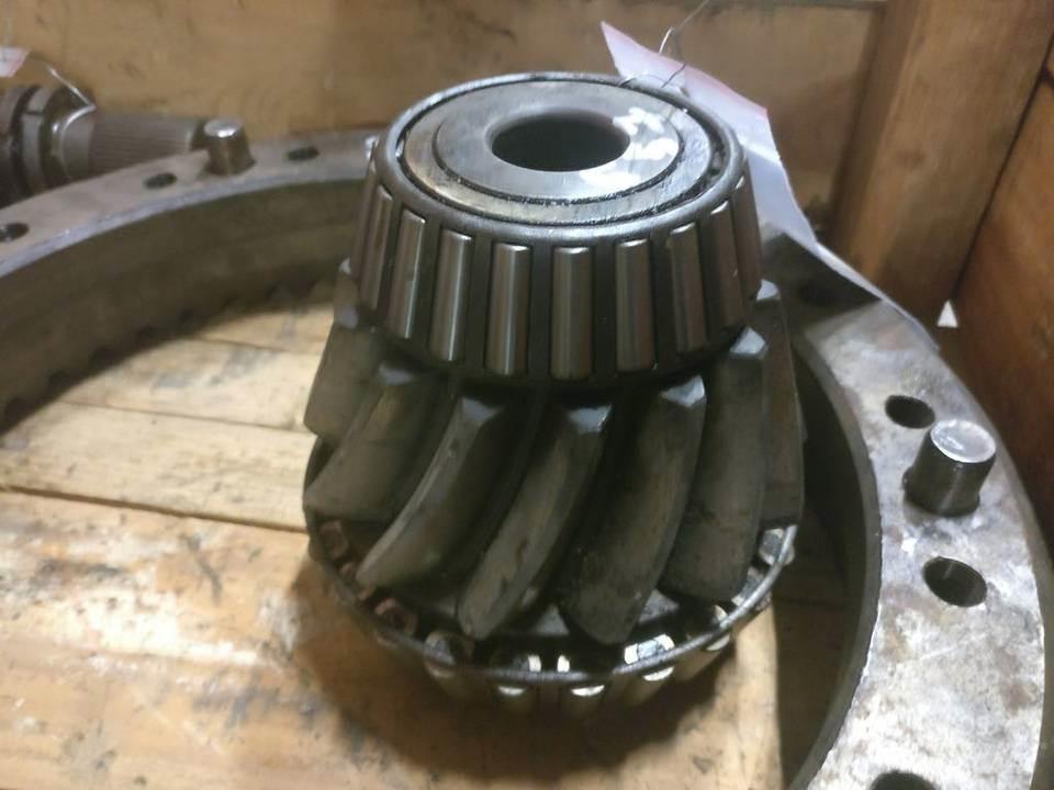 CAT 657B Prevodovka