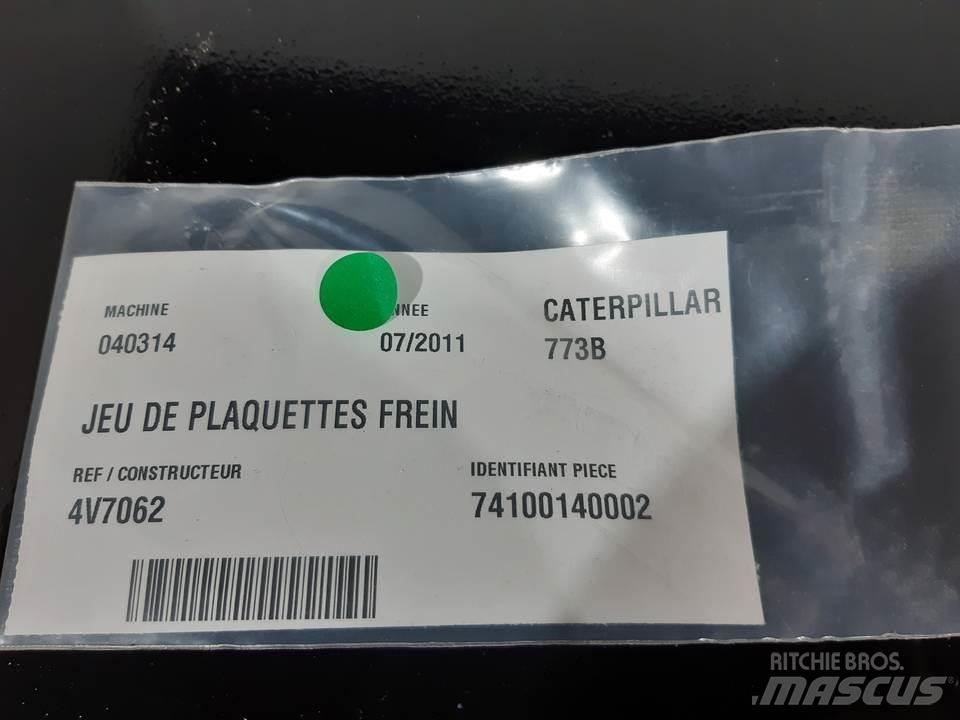 CAT 773B Pásy, reťaze a podvozok