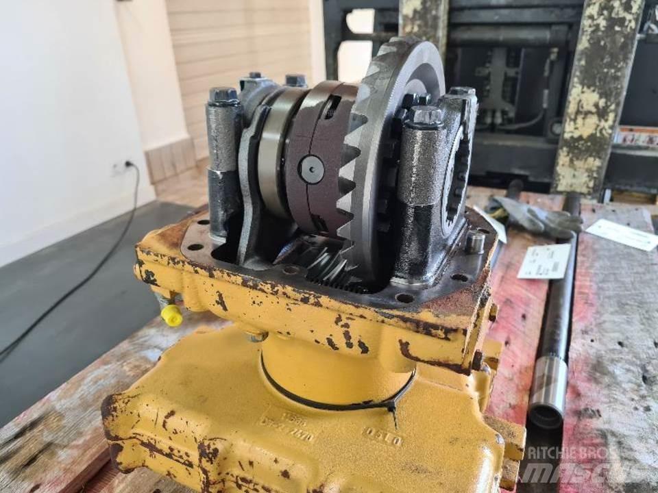 CAT 906H Prevodovka