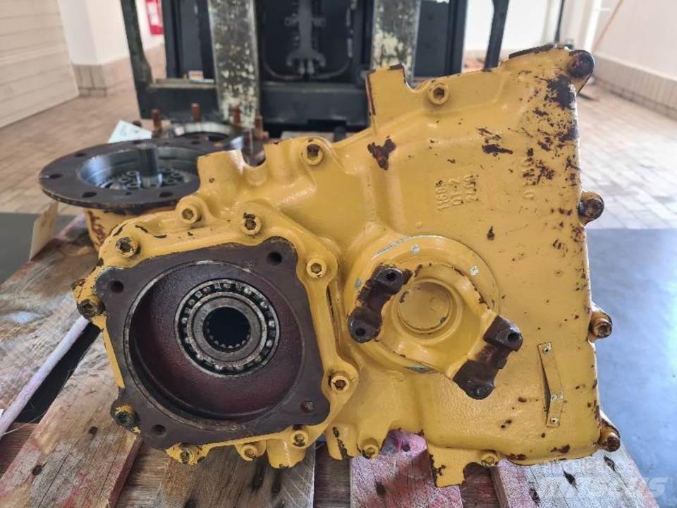 CAT 906H Prevodovka