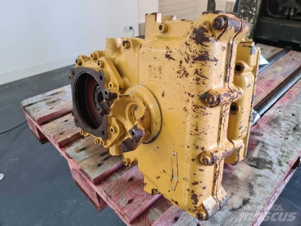 CAT 906H Prevodovka