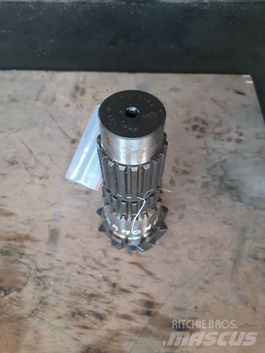 CAT 955L Prevodovka