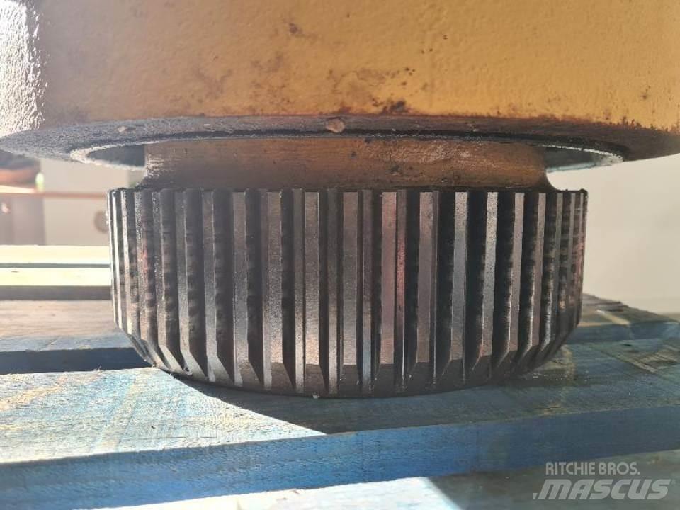 CAT 980F Prevodovka