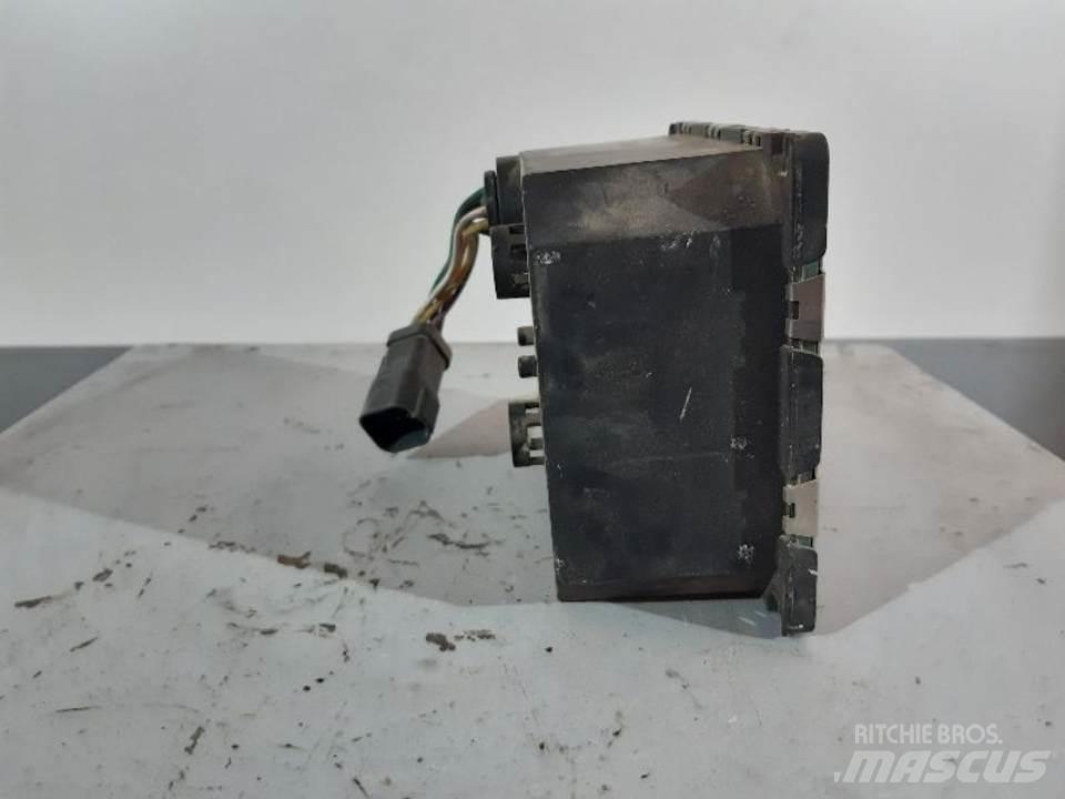 CAT 980GII Kabíny a interiér