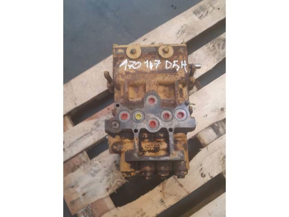 CAT D5H Hydraulika