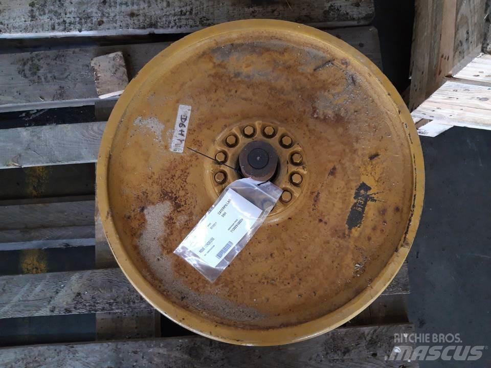 CAT D6H Pásy, reťaze a podvozok