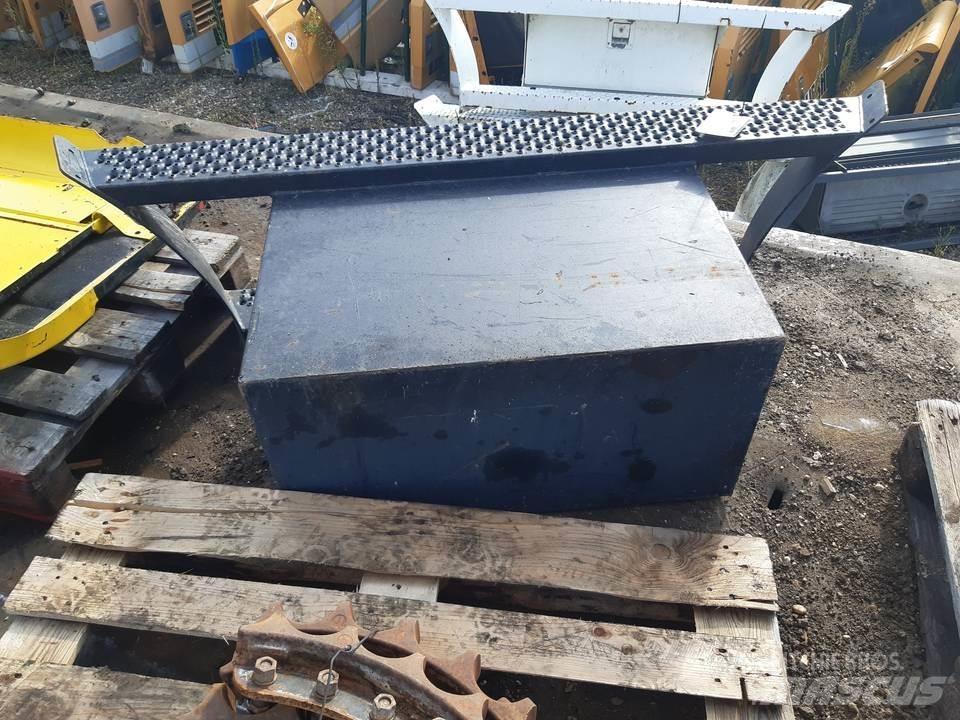CAT M318C Kabíny a interiér