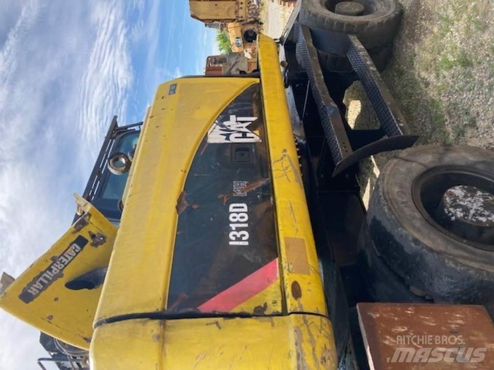 CAT M318D Kabíny a interiér