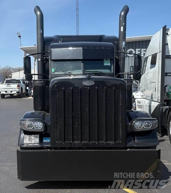 Peterbilt 389 Ďalšie nákladné vozidlá