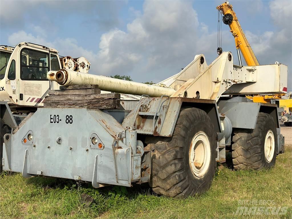 Terex RT 775 Žeriavy pre ťažký terén