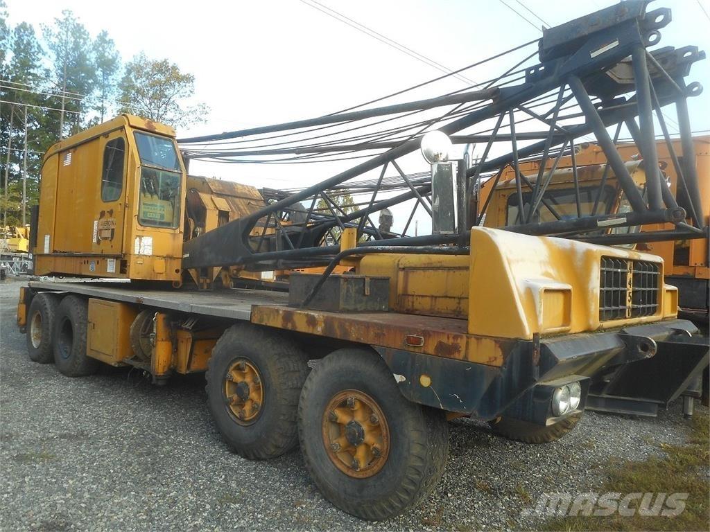 American 4450 Univerzálne terénne žeriavy