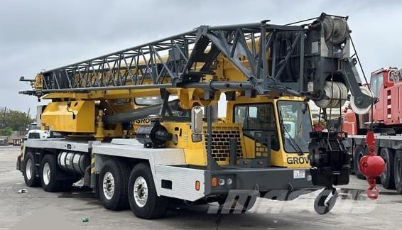 Grove TMS900E Univerzálne terénne žeriavy