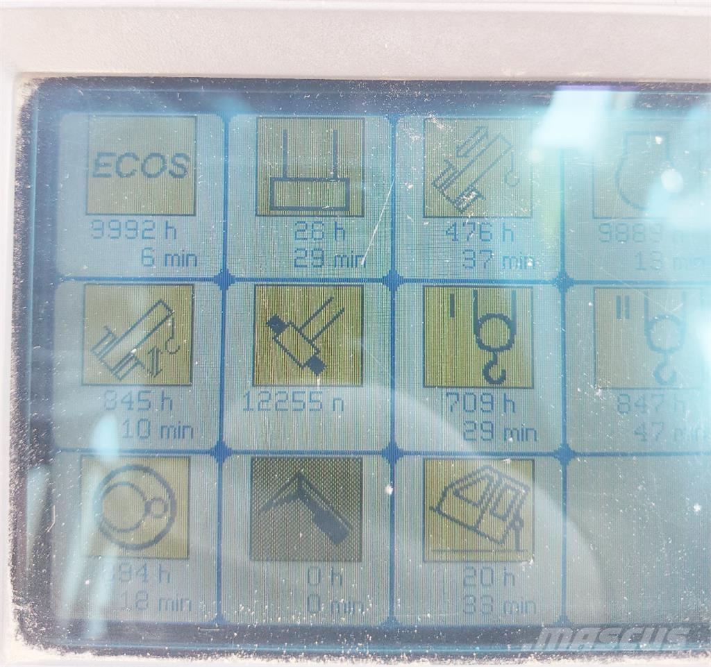 Grove TMS900E Univerzálne terénne žeriavy