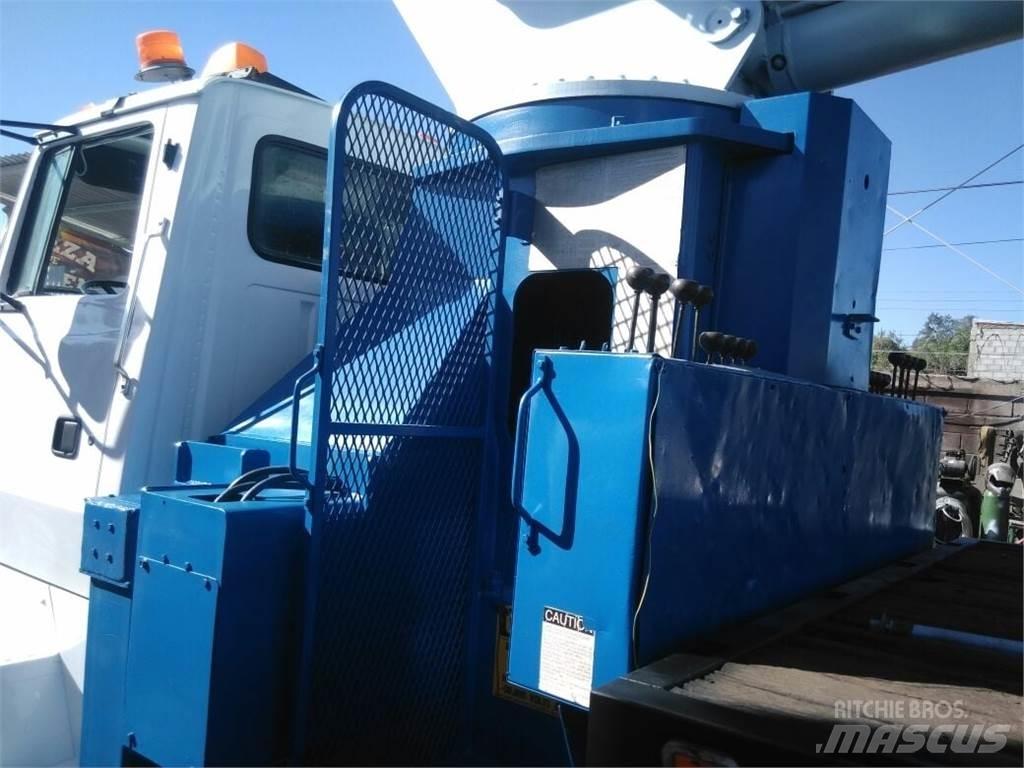 Manitex 30100 Autožeriavy, hydraulické ruky